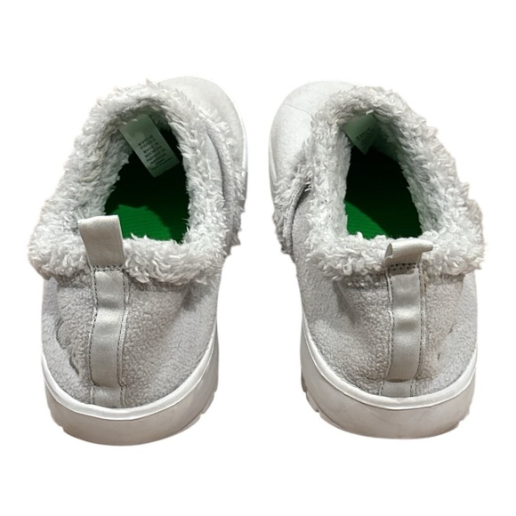 EUC - Oofos Oocoozie Low Shoe - Light Gray - Size 9 - Picture 3 of 5